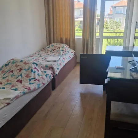 Къща За Гости Ravda Guest house 3*