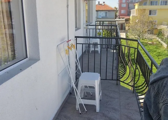 Къща За Гости Ravda 3*